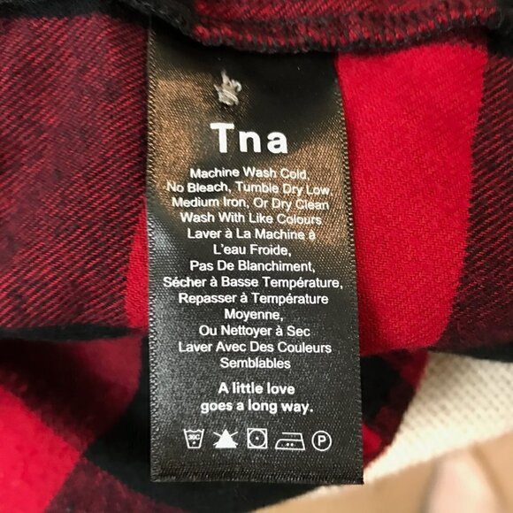NWOT Aritzia TNA Banff Red Buffalo Plaid Cropped Button Down Shirt Size 1 - Picture 7 of 8